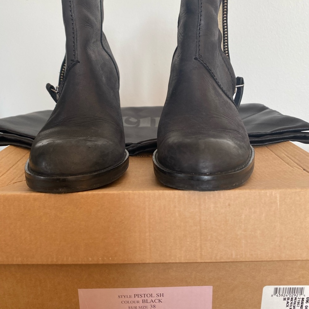 Acne Pistol booties, almost new in box and with dustbag